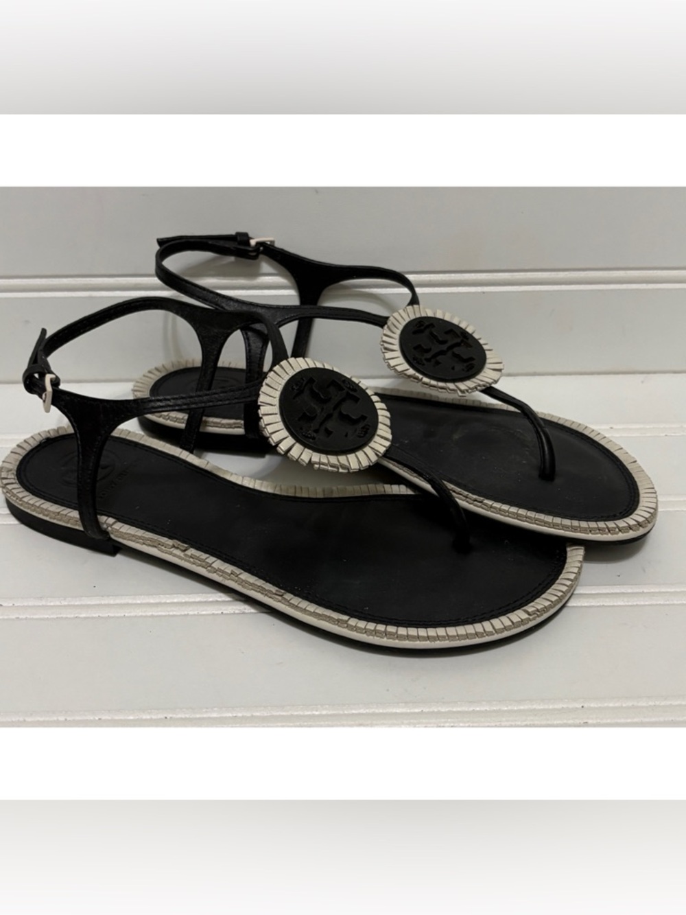 TORY BURCH Miller Logo Fringe Flat T Strap Leather Strappy Sandals Size 5.5